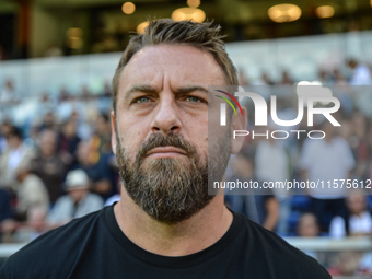 Daniele De Rossi coaches AS Roma during the Serie A ENILIVE 24/25 match between Genoa CFC and AS Roma at Stadio Luigi Ferraris in Genova, It...