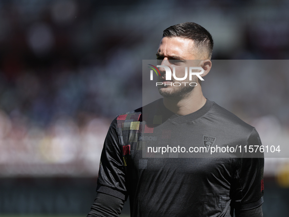 Wladimiro Falcone during the Serie A 2024-2025 match between Torino and Lecce in Torino, Italy, on September 15, 2024 