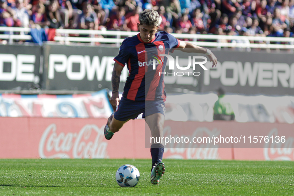 Elian Irala of San Lorenzo plays the ball during a match between San Lorenzo and Velez as part of Copa de la Liga 2024 at Estadio Pedro Bide...