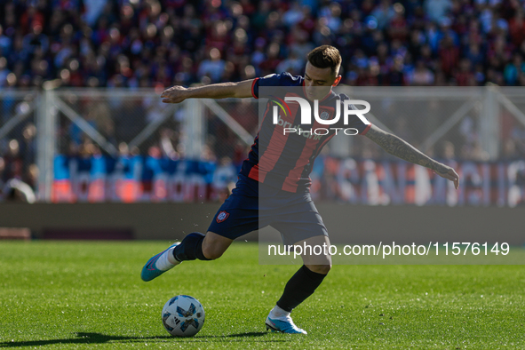 Malcom Braida of San Lorenzo plays the ball during a match between San Lorenzo and Velez as part of Copa de la Liga 2024 at Estadio Pedro Bi...