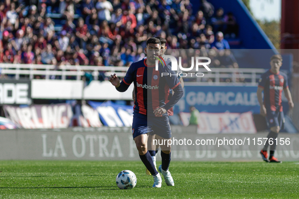 Nahuel Bustos of San Lorenzo plays the ball during a match between San Lorenzo and Velez as part of Copa de la Liga 2024 at Estadio Pedro Bi...