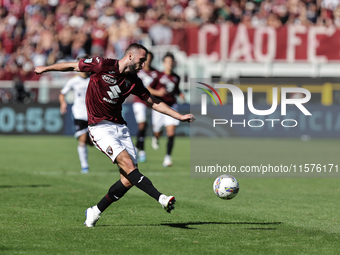 Sebastian Walukiewicz during the Serie A 2024-2025 match between Torino and Lecce in Torino, Italy, on September 15, 2024 (