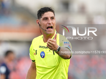 Referee Giuseppe Collu officiates the Serie B match between Cosenza and Sampdoria at the Stadio ''Gigi Marulla'' in Cosenza, Italy, on Septe...