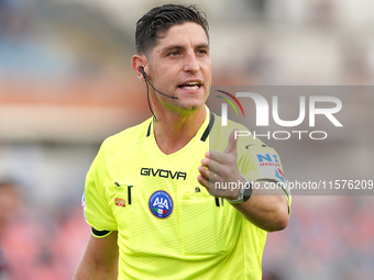 Referee Giuseppe Collu officiates the Serie B match between Cosenza and Sampdoria at the Stadio ''Gigi Marulla'' in Cosenza, Italy, on Septe...