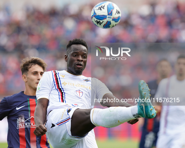 Ronaldo Vieira of UC Sampdoria is in action during the Serie B match between Cosenza and Sampdoria at the Stadio ''Gigi Marulla'' in Cosenza...