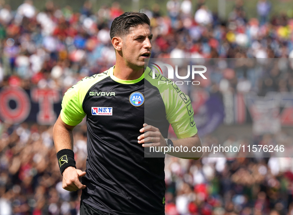 Referee Giuseppe Collu officiates the Serie B match between Cosenza and Sampdoria at the Stadio ''Gigi Marulla'' in Cosenza, Italy, on Septe...