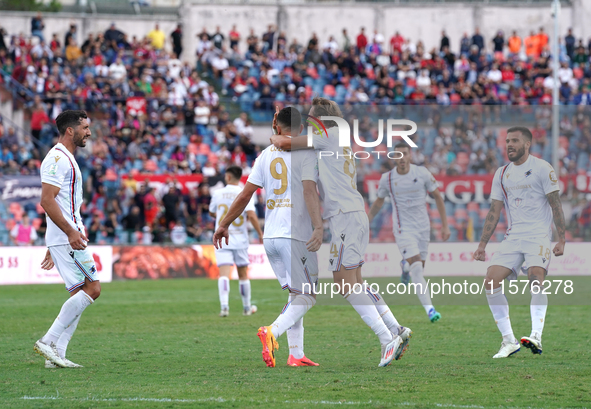 Players of Sampdoria celebrate a goal during the Serie B match between Cosenza and Sampdoria at the Stadio ''Gigi Marulla'' in Cosenza, Ital...