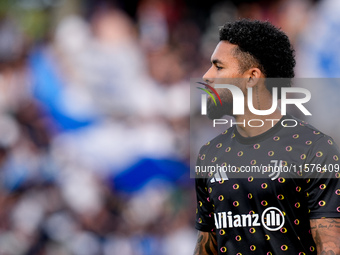 Douglas Luiz of Juventus FC looks on during the Serie A Enilive match between Empoli FC and Juventus FC at Stadio Carlo Castellani on Septem...