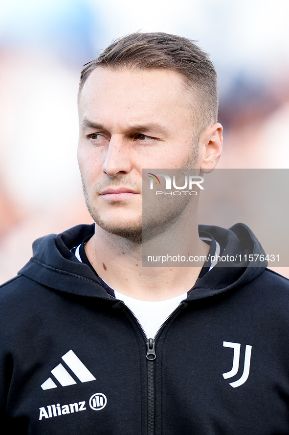 Teun Koopmeiners of Juventus FC looks on during the Serie A Enilive match between Empoli FC and Juventus FC at Stadio Carlo Castellani on Se...