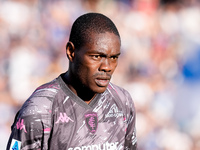 Emmanuel Gyasi of Empoli FC looks on during the Serie A Enilive match between Empoli FC and Juventus FC at Stadio Carlo Castellani on Septem...