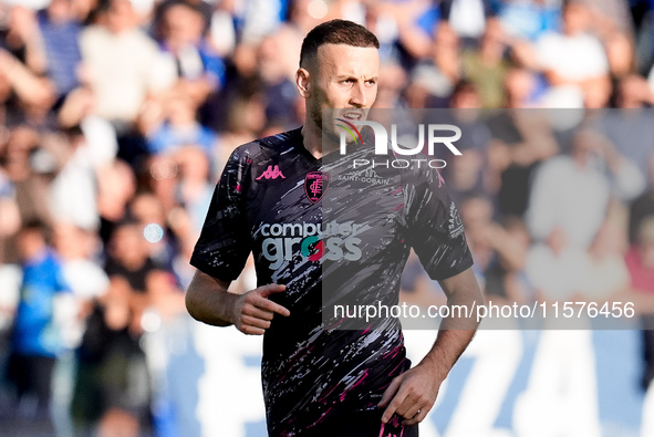 Ardian Ismajli of Empoli FC looks on during the Serie A Enilive match between Empoli FC and Juventus FC at Stadio Carlo Castellani on Septem...