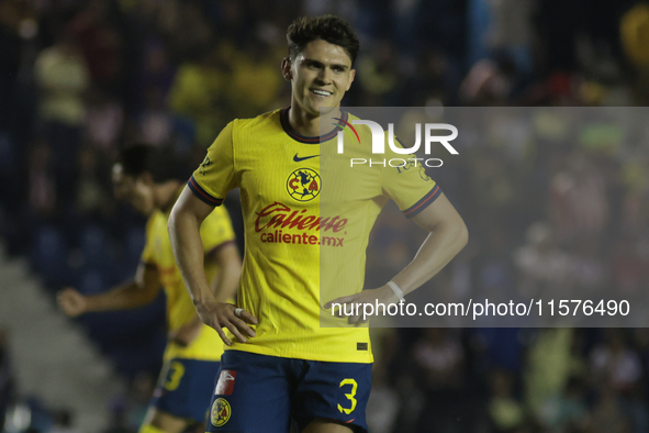 Israel Reyes Romero #3 of America during the 17th round match of the Torneo de Apertura as part of the Liga MX between Chivas de Guadalajara...