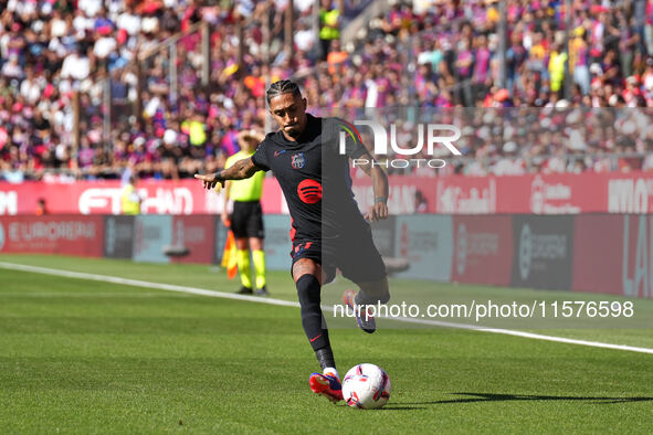 Raphinha of FC Barcelona during the La Liga EA SPORTS match against Girona in Barcelona, Spain, on September 15, 2024 