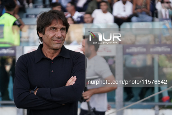 Antonio Conte coaches Napoli SSC during the Serie A TIM match between Cagliari Calcio and Napoli SSC in Italy, on September 15, 2024. 