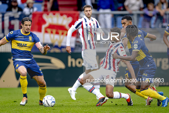 Willem II player Tommy St. Jago and RKC player Oskar Zawada during the match Willem II vs. RKC at the Koning Willem II Stadium for the Dutch...