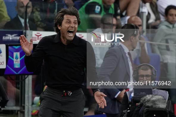 Antonio Conte coaches Napoli SSC during the Serie A TIM match between Cagliari Calcio and Napoli SSC in Italy, on September 15, 2024. 