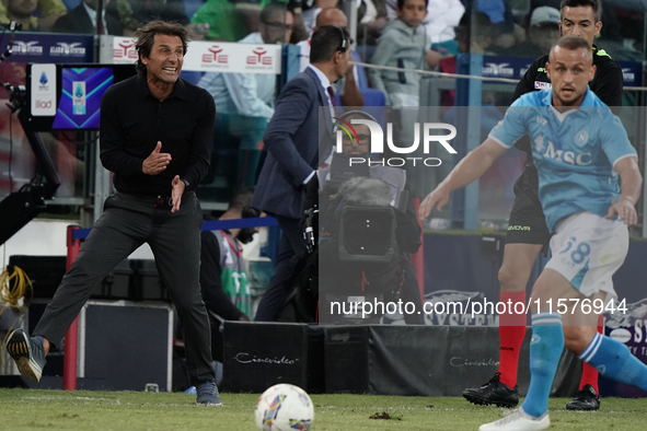 Antonio Conte coaches Napoli SSC during the Serie A TIM match between Cagliari Calcio and Napoli SSC in Italy, on September 15, 2024. 