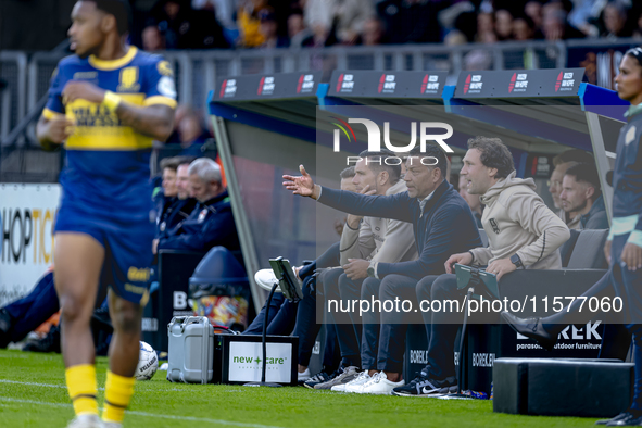 RKC trainer Henk Fraser during the match Willem II - RKC at the Koning Willem II stadium for the Dutch Eredivisie season 2024-2025 in Tilbur...