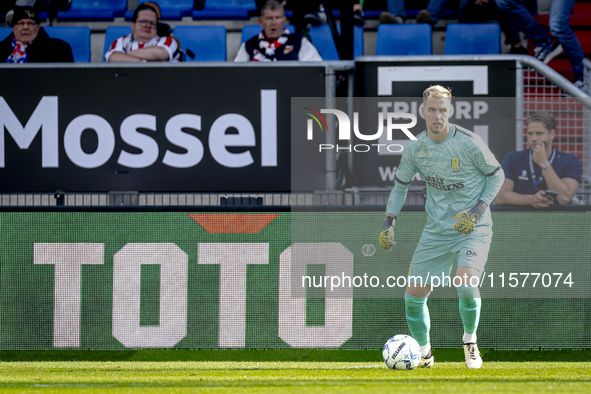 RKC goalkeeper Jeroen Houwen plays during the match Willem II vs. RKC at the Koning Willem II stadium for the Dutch Eredivisie season 2024-2...