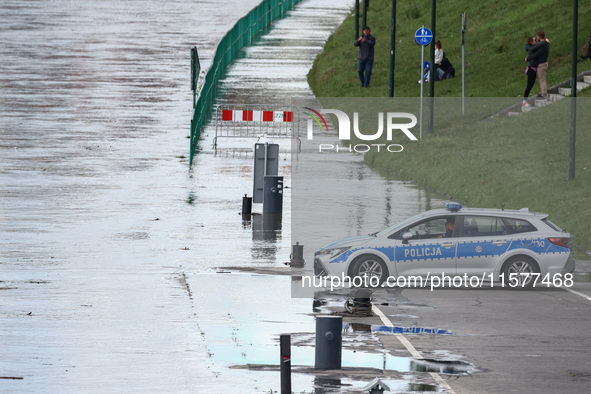 After heavy rainfall the level of the Vistula River has rised flooding a part of the boulvards in Krakow, Poland on September 15th, 2024. St...