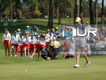 GAINESVILLE, VIRGINIA - SEPTEMBER 15: Albane Valenzuela of Team Europe reacts to her putt on the 18th green during single matches on Day Thr...