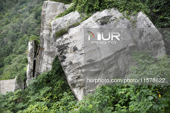 View of the Xiong 'er Mountain Rift Valley in Zaozhuang, China, on September 15, 2024. This geological formation results from a landslide ca...