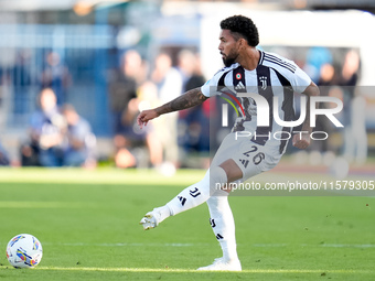 Douglas Luiz of Juventus FC in action during the Serie A Enilive match between Empoli FC and Juventus FC at Stadio Carlo Castellani on Septe...