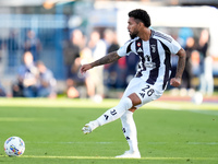 Douglas Luiz of Juventus FC in action during the Serie A Enilive match between Empoli FC and Juventus FC at Stadio Carlo Castellani on Septe...