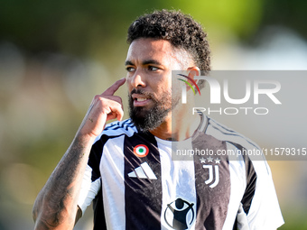 Douglas Luiz of Juventus FC looks on during the Serie A Enilive match between Empoli FC and Juventus FC at Stadio Carlo Castellani on Septem...