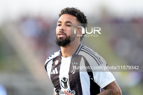 Douglas Luiz of Juventus FC looks on during the Serie A Enilive match between Empoli FC and Juventus FC at Stadio Carlo Castellani on Septem...