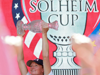 GAINESVILLE, VIRGINIA - SEPTEMBER 15:  Captain Stacy Lewis of the United States hoists the trophy during the awards ceremony on the Great La...