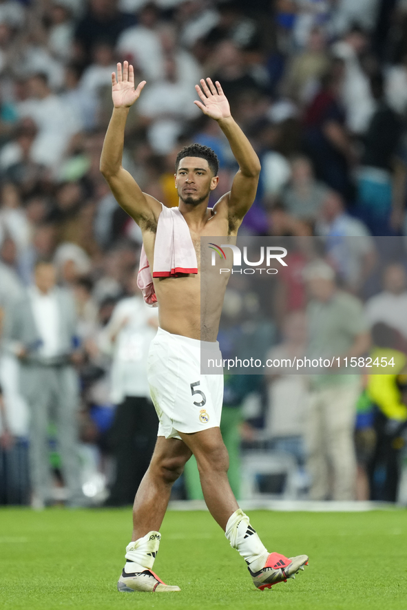 Jude Bellingham central midfield of Real Madrid and England celebrates victory after the UEFA Champions League 2024/25 League Phase MD1 matc...