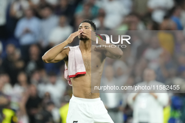 Jude Bellingham central midfield of Real Madrid and England celebrates victory after the UEFA Champions League 2024/25 League Phase MD1 matc...