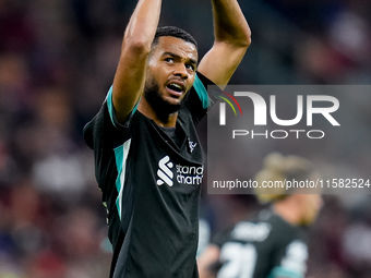 Cody Gakpo of Liverpool FC applauds during the UEFA Champions League 2024/25 League Phase MD1 match between AC Milan and Liverpool FC at Sta...