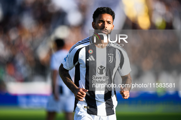 Douglas Luiz of Juventus during the Serie A match between Empoli and Juventus at Stadio Carlo Castellani in Empoli, Italy, on September 14,...