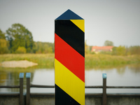 Members of the local fire brigade build a flood barrier along the Oder river in Frankfurt (Oder) on 17 Septembe, 2024. After warnings of inc...