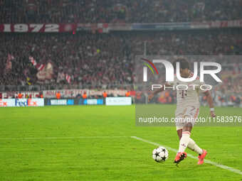 Serge Gnabry of Bayern Munich  controls the ball  during the Champions League Round 1 match between Bayern Munich v Dinamo Zagreb, at the Al...