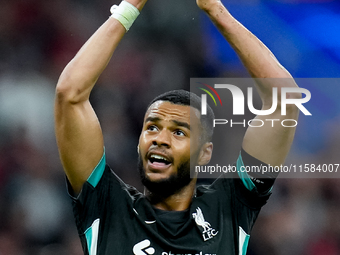 Cody Gakpo of Liverpool FC applauds during the UEFA Champions League 2024/25 League Phase MD1 match between AC Milan and Liverpool FC at Sta...