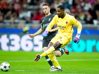 Mike Maignan of AC Milan during the UEFA Champions League 2024/25 League Phase MD1 match between AC Milan and Liverpool FC at Stadio San Sir...