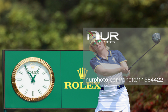 GAINESVILLE, VIRGINIA - SEPTEMBER 15: Madelene Sagstrom of Team Europe hits from the 12th tee during the final round of the Solheim Cup at R...