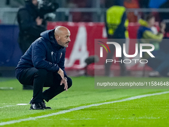 Vincenzo Italiano head coach of Bologna FC looks on during the UEFA Champions League 2024/25 League Phase MD1 match between Bologna FC and F...