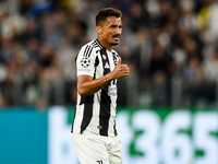 Danilo of Juventus gestures during the UEFA Champions League 2024/25 League Phase MD1 match between Juventus and PSV Eindhoven at Juventus S...