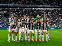 The Juventus team poses during the UEFA Champions League 2024/25 League Phase MD1 match between Juventus and PSV Eindhoven at Juventus Stadi...