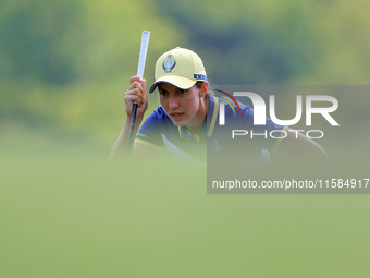 GAINESVILLE, VIRGINIA - SEPTEMBER 15: Carlota Ciganda of Team Europe lines up her shot on the 12th green during the final round of the Solhe...