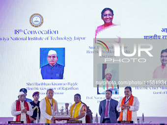 President Droupadi Murmu is welcomed by Director MNIT Prof. Narayana Prasad Padhy during the 18th Convocation ceremony at Malviya National I...