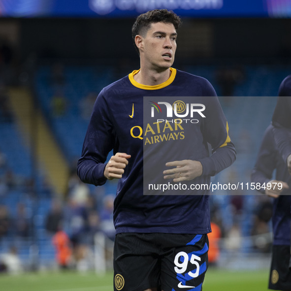 Alessandro Bastoni #95 of Inter Milan during the UEFA Champions League Group Stage match between Manchester City and Football Club Internazi...