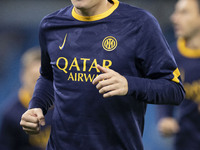 Nicolo Barella #23 of Inter Milan warms up during the UEFA Champions League Group Stage match between Manchester City and Football Club Inte...