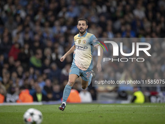 Bernardo Silva #20 of Manchester City F.C. during the UEFA Champions League League Stage match between Manchester City and Football Club Int...