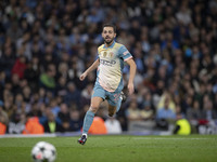 Bernardo Silva #20 of Manchester City F.C. during the UEFA Champions League League Stage match between Manchester City and Football Club Int...