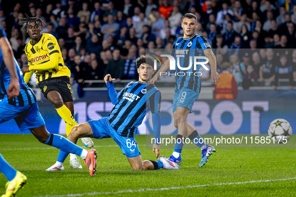 Borussia Dortmund defender Jamie Bynoe-Gittens scores the 0-2 during the match between Club Brugge and Borussia Dortmund at the Jan Breydels...